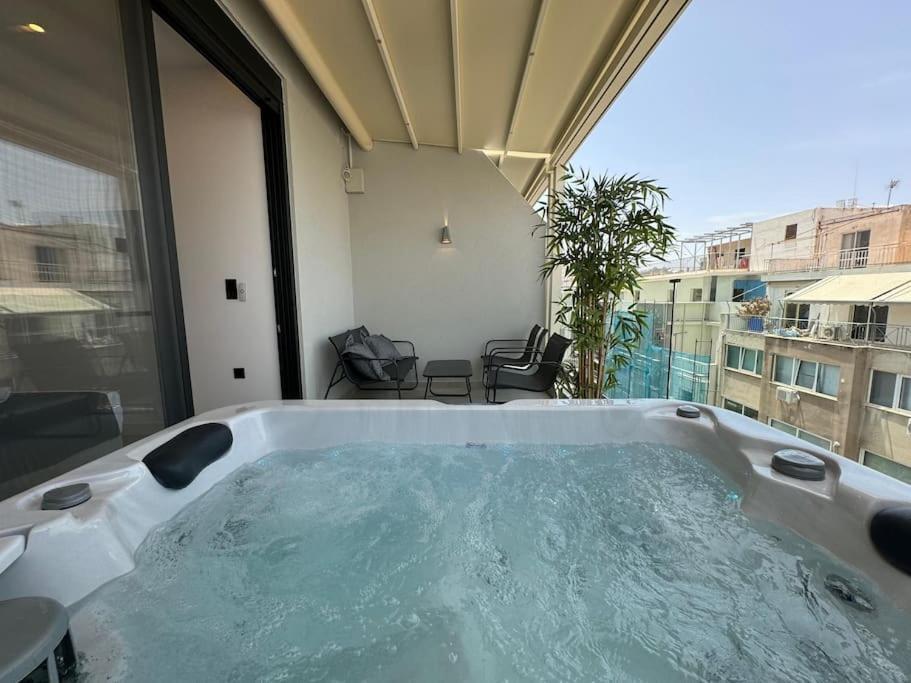 Bluemotion - Centralsuite 6Β Pireus Exteriör bild