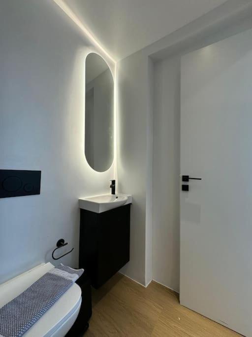 Bluemotion - Centralsuite 6Β Pireus Exteriör bild