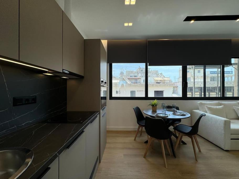 Bluemotion - Centralsuite 6Β Pireus Exteriör bild